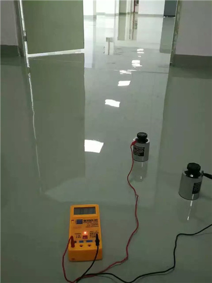 阿荣 防静电自流平检测